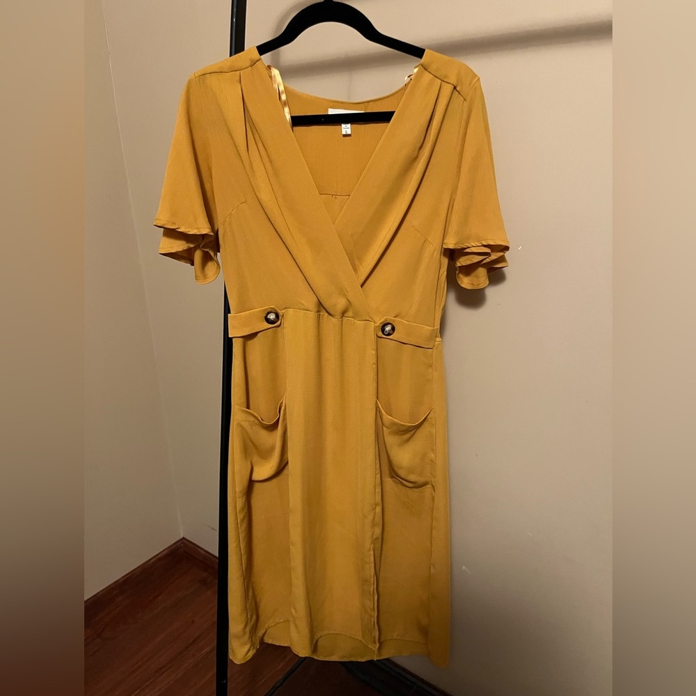 Monteau Yellow Midi Dress